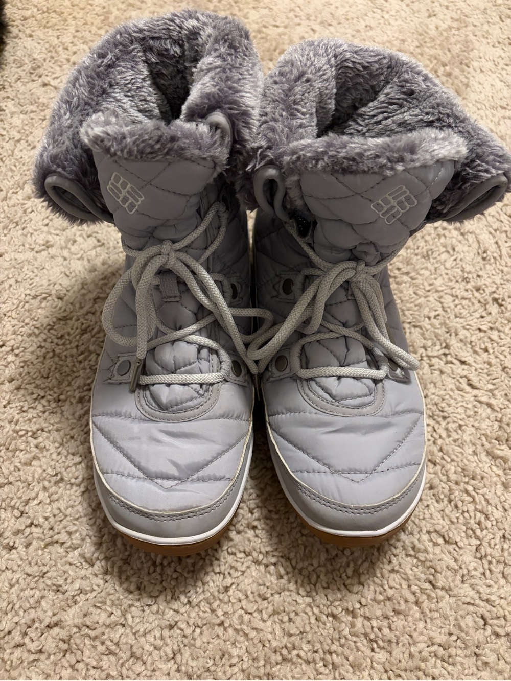 Columbia Omni Grip Light Gray Quilted Faux-Fur Winter Boots 9